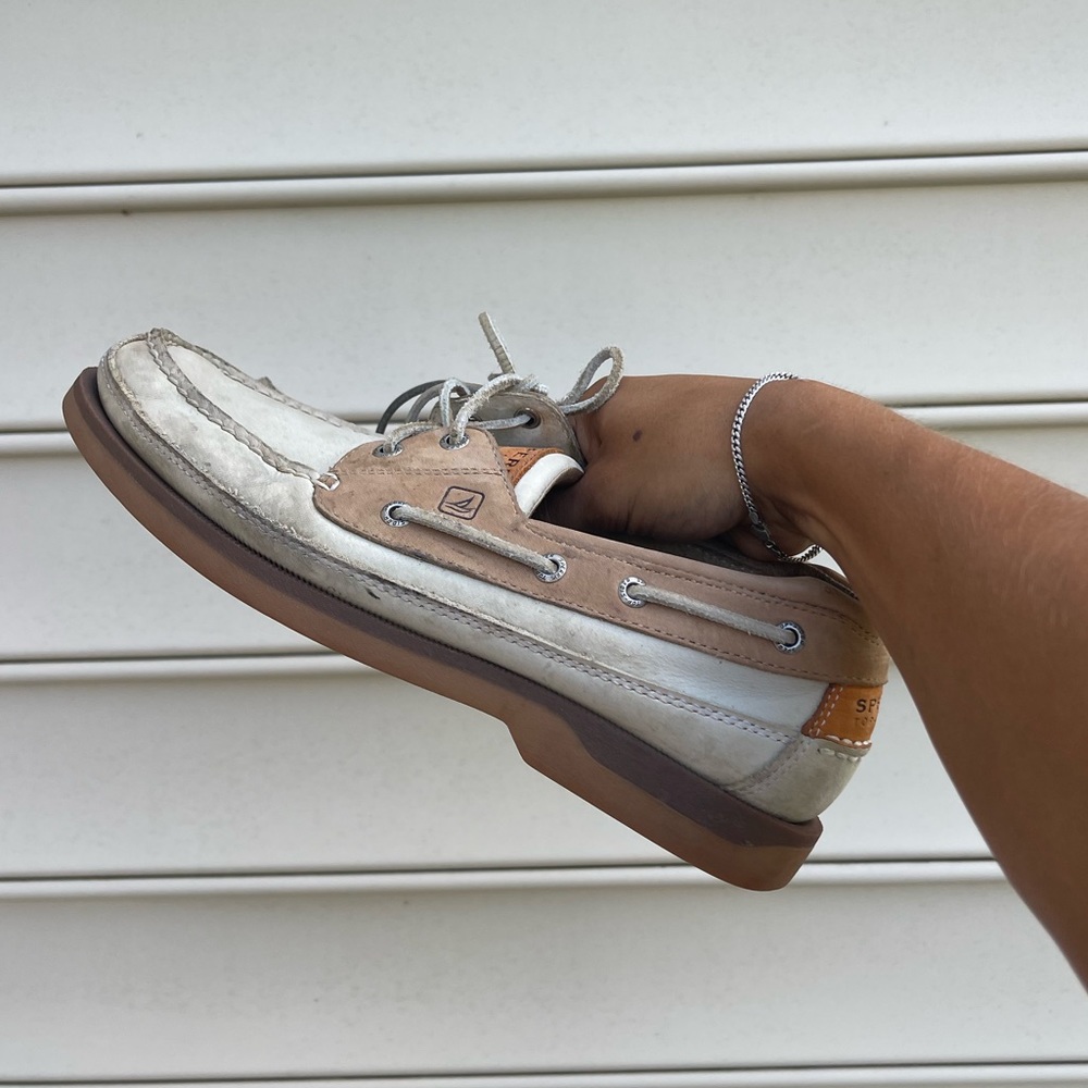 SPERRY ORIGINAL BOAT SHOE. CONDITION IS USED. SZ 11. - Picture 1 of 3